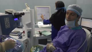 عمل لازک چشم برای کسانی که دارای  آستیکمات بالایی هستند