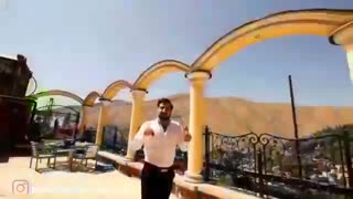 از ویلای 100 میلیاردی تا کفش 9 هزارتومانی در اینستاگرام (ناصر حقیقی)