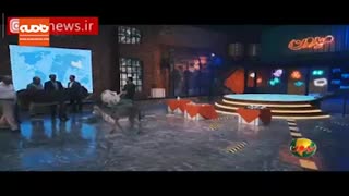 دوشیدن شیر الاغ در یک برنامه تلویزیونی توسط داور مسابقه