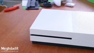 جعبه گشایی کنسول بازی XBos One S