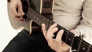 اجرای بسیار زیبای گیتار اهنگ تو تنها نیستی