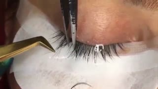 سالن زیبایی صحرا یاوری