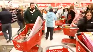 رنگی ترین جمعه سال در ترکیه !! Black Friday