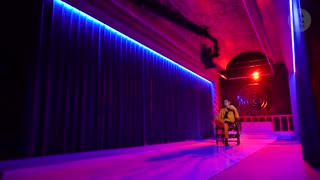 کلیپ پشت صحنه ساخت موزیک ویدیو Obsession با زیرنویس فارسی چسبیده