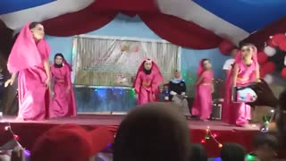 رقص  با حجاب و بی حجاب باهم