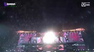 اجرای Boy With Luv و Mikrokosmos از BTS در MAMA 2019