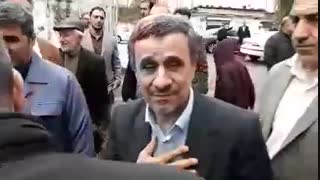 حضور دکتر احمدی‌نژاد در مراسم چهلمین روز درگذشت والده مهندس مشایی