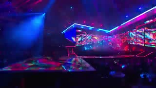 The Chainsmokers & Coldplay - Something Just Like This (Live at the BRITs)