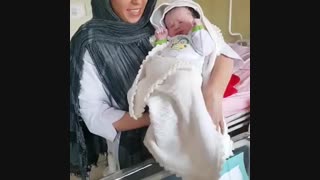 فیلم زایمان نوزاد 4.5 کیلوگرمی