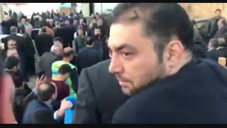 بدرقه دکتر احمدی نژاد پس از پایان سخنرانی در جمع مردم بابل